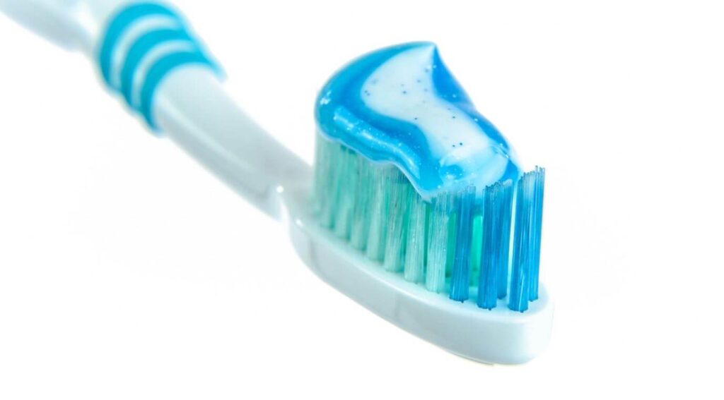 Every normal person uses tooth paste! 1 Every normal person uses tooth paste!